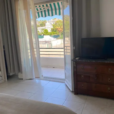Charming In The Centre Of Apartman Cannes