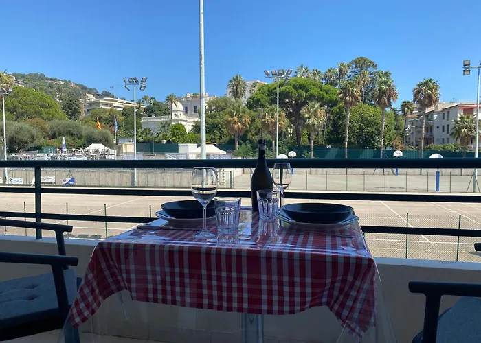 Charming In The Centre Of *