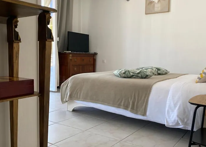 Charming In The Centre Of Apartman Cannes