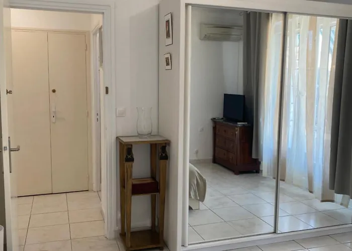 Appartement Charming In The Centre Of *