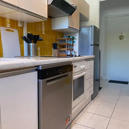 Apartment Charming In The Centre Of Cannes